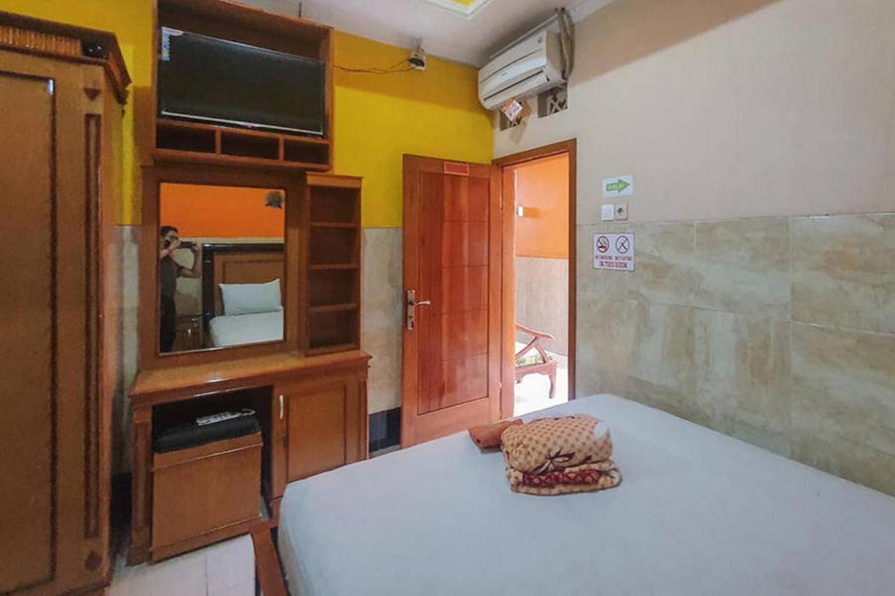 Homestay Gayatri Sawojajar Near Univ Negeri Malang Kampus 2 Mitra Reddoorz Eksteriør bilde